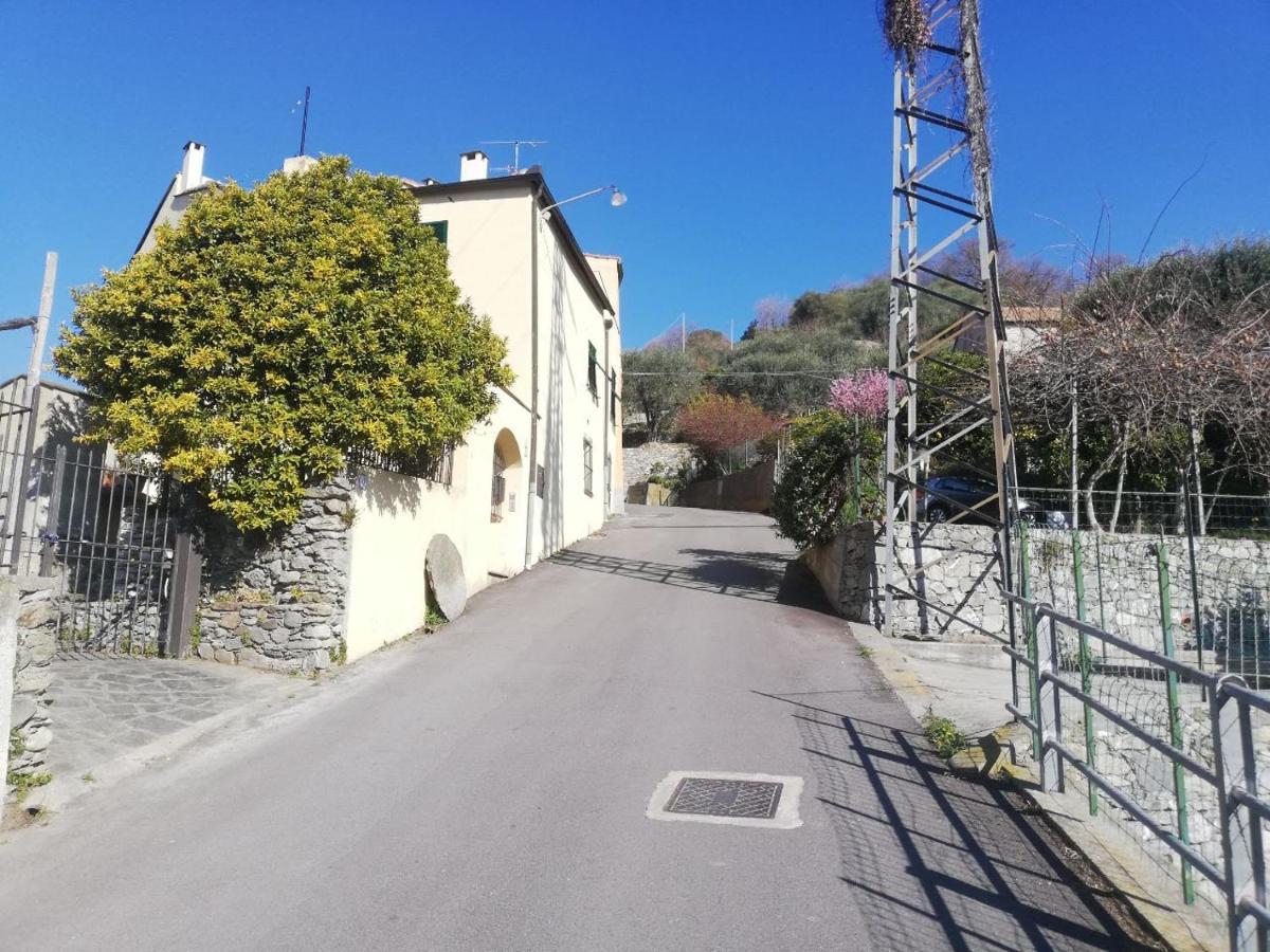 A Ca' Du Risso - Appartamento - Sea & Outdoor For Families, Bikers And Climbers Calice Ligure Exterior photo